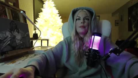 Snapshot of tinykylie chatting on January 21, 2025, 10:19 am stage Kylie Sinner brand CLITBAIT online show from January 21, 2025, 10:19 am