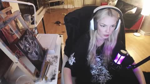 Snapshot of tinykylie chatting on February 20, 2025, 6:06 am stage Kylie Sinner brand CLITBAIT online show from February 20, 2025, 6:06 am