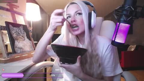 stage Kylie Sinner  brand CLITBAIT online show from March 16, 2026, 5:44 am