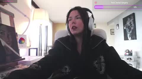 stage Kylie Sinner  brand CLITBAIT online show from July 16, 2026, 9:10 pm