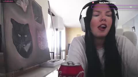 stage Kylie Sinner  brand CLITBAIT online show from July 31, 2026, 10:14 am