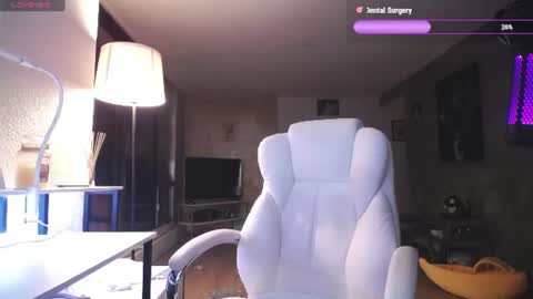 stage Kylie Sinner  brand CLITBAIT online show from August 5, 2026, 5:32 am