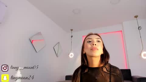 Luna  online show from February 15, 2025, 5:17 pm