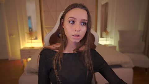 tinynataliee online show from February 22, 2026, 10:30 pm