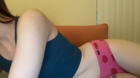 Tia online show from March 8, 2025, 2:01 am