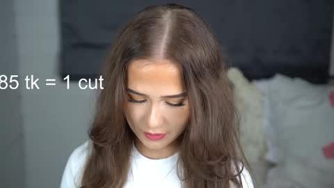 Lili online show from October 15, 2025, 5:24 pm