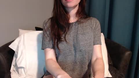 TinyyTina online show from December 15, 2024, 10:39 am