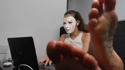 Tinks online show from July 28, 2026, 8:52 pm