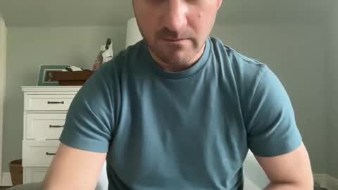 Snapshot of tiptop1088 chatting on March 31, 2026, 5:35 pm tiptop1088 online show from March 31, 2026, 5:35 pm