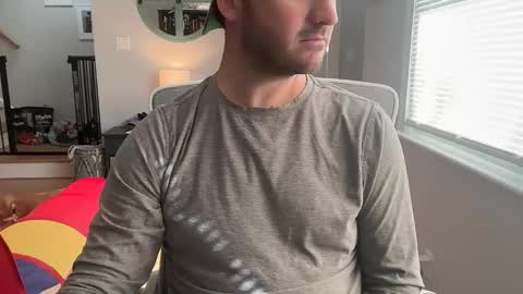 Snapshot of tiptop1088 chatting on April 14, 2026, 2:01 pm tiptop1088 online show from April 14, 2026, 2:01 pm