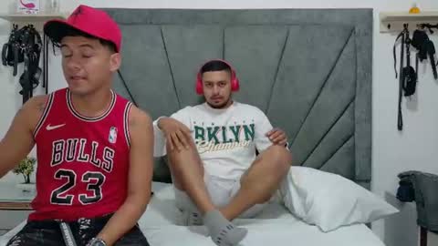 titanboys_os online show from June 11, 2026, 8:18 pm