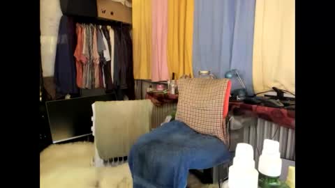 Snapshot of tittkiss chatting on October 11, 2025, 8:35 am liebe es mich nackt vor der cam zu zeigen online show from October 11, 2025, 8:35 am