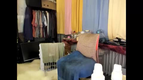 Snapshot of tittkiss chatting on October 25, 2025, 8:22 am liebe es mich nackt vor der cam zu zeigen online show from October 25, 2025, 8:22 am