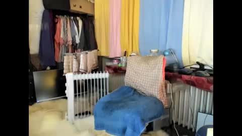 Snapshot of tittkiss chatting on April 29, 2026, 7:01 am liebe es mich nackt vor der cam zu zeigen online show from April 29, 2026, 7:01 am