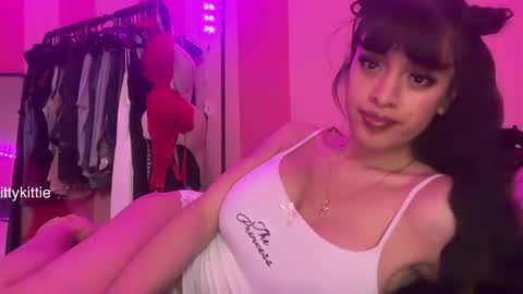 Snapshot of tittykittie chatting on May 14, 2026, 8:59 pm HOTTIE4U online show from May 14, 2026, 8:59 pm