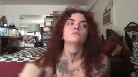 Snapshot of titzntattz chatting on April 16, 2026, 9:39 pm formerly bigtittygothwhore online show from April 16, 2026, 9:39 pm