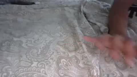 tj526316275 online show from December 8, 2024, 7:00 pm