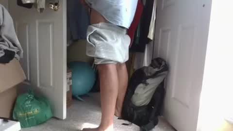 tj526316275 online show from April 23, 2026, 12:51 pm