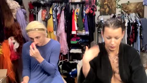 Snapshot of tjfemboi5641 chatting on September 14, 2025, 10:03 am tjfemboi5641 online show from September 14, 2025, 10:03 am