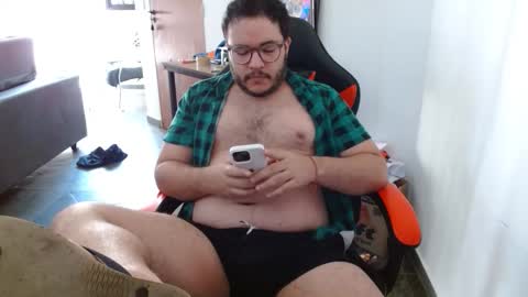 tobias_dimarte online show from September 16, 2025, 6:42 pm