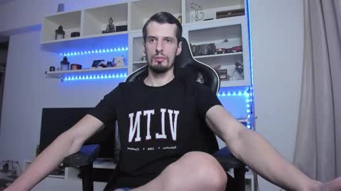 Todd online show from November 2, 2025, 12:35 am