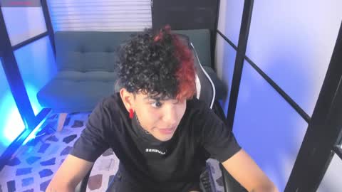 todoroki_666_ online show from September 9, 2025, 9:25 pm