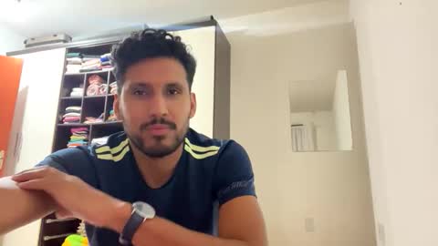 tody652 online show from May 17, 2026, 11:23 pm