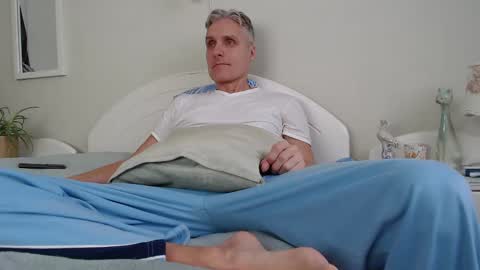 Daniel Bisexual uncut 20cm online show from January 11, 2025, 8:22 am