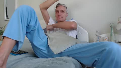 Daniel Bisexual uncut 20cm online show from January 12, 2025, 7:53 am