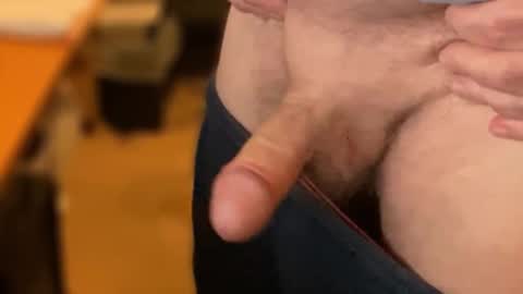 Snapshot of togbear chatting on February 26, 2025, 7:49 pm Togbear online show from February 26, 2025, 7:49 pm