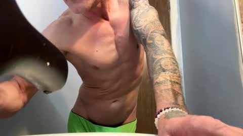 Snapshot of toightfit chatting on November 26, 2025, 12:11 am toightfit online show from November 26, 2025, 12:11 am