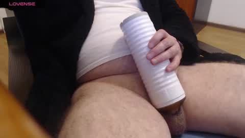 Snapshot of tokensnone chatting on February 4, 2025, 4:39 pm tokensnone online show from February 4, 2025, 4:39 pm