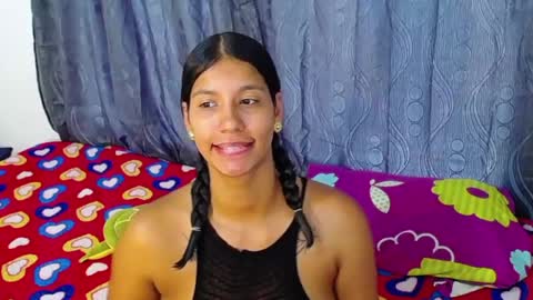 Snapshot of tokihoney chatting on May 20, 2026, 9:43 pm Adela y juan online show from May 20, 2026, 9:43 pm