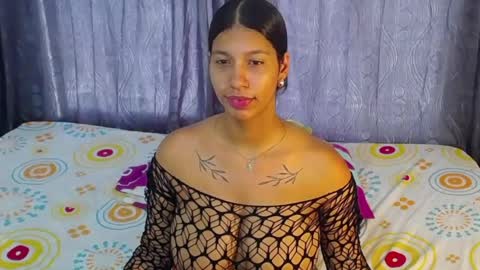 Snapshot of tokihoney chatting on June 2, 2026, 8:44 pm Adela y juan online show from June 2, 2026, 8:44 pm