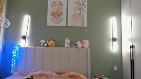 Snapshot of tokipokki chatting on November 10, 2025, 12:42 am Toki online show from November 10, 2025, 12:42 am