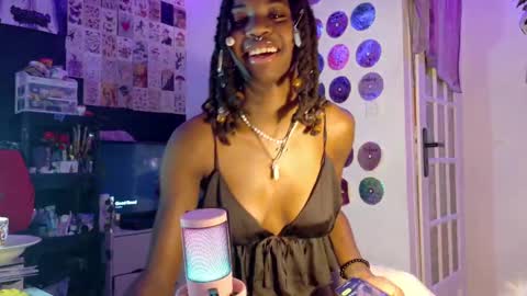 Athena Fantasy online show from February 26, 2025, 9:05 pm