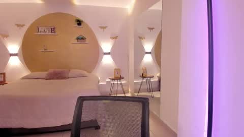 Tokyo  online show from November 8, 2025, 4:01 am