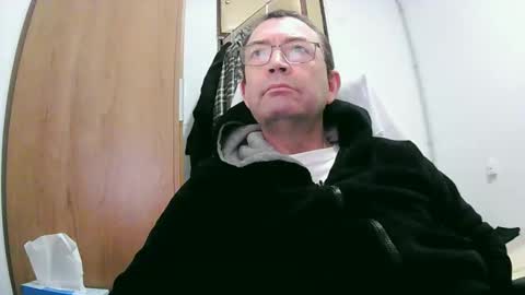 tolon408472 online show from January 1, 2025, 11:18 pm