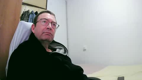 tolon408472 online show from January 7, 2025, 10:52 pm