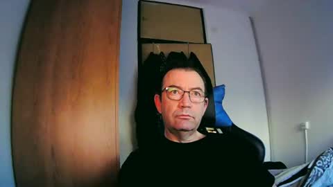 tolon408472 online show from January 9, 2025, 8:24 am