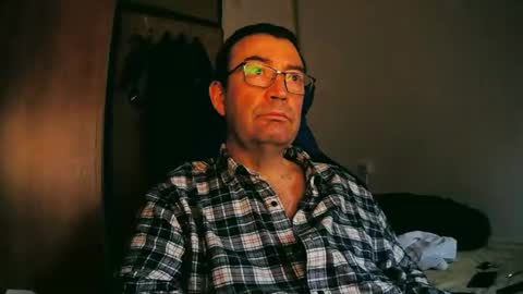 tolon408472 online show from January 10, 2025, 4:41 pm