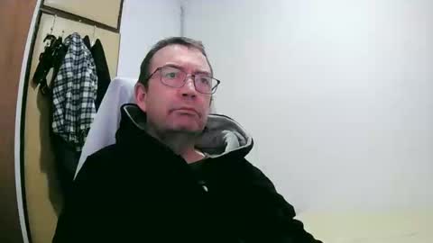 tolon408472 online show from January 10, 2025, 8:04 pm