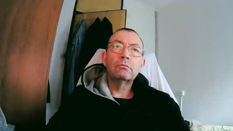 tolon408472 online show from January 21, 2025, 1:22 pm
