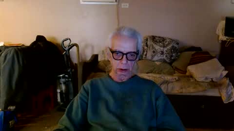 Snapshot of tom112292014 chatting on February 11, 2026, 3:39 pm tom112292014 online show from February 11, 2026, 3:39 pm
