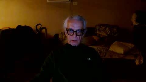 Snapshot of tom112292014 chatting on February 19, 2026, 2:29 am tom112292014 online show from February 19, 2026, 2:29 am