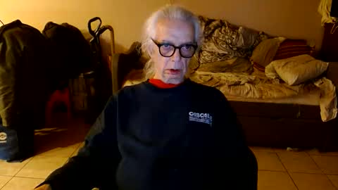 Snapshot of tom112292014 chatting on March 9, 2026, 1:42 am tom112292014 online show from March 9, 2026, 1:42 am