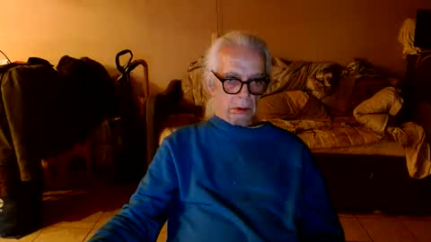 Snapshot of tom112292014 chatting on March 25, 2026, 2:06 am tom112292014 online show from March 25, 2026, 2:06 am