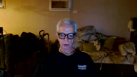 Snapshot of tom112292014 chatting on April 2, 2026, 10:57 am tom112292014 online show from April 2, 2026, 10:57 am