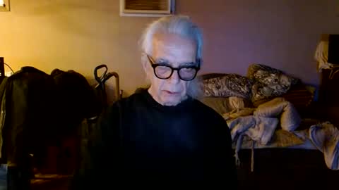 Snapshot of tom112292014 chatting on April 8, 2026, 11:43 am tom112292014 online show from April 8, 2026, 11:43 am