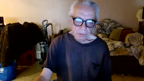 Snapshot of tom112292014 chatting on April 15, 2026, 4:25 pm tom112292014 online show from April 15, 2026, 4:25 pm